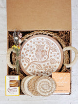 Bread Warmer Gift Box With Tea and Cookies - Round