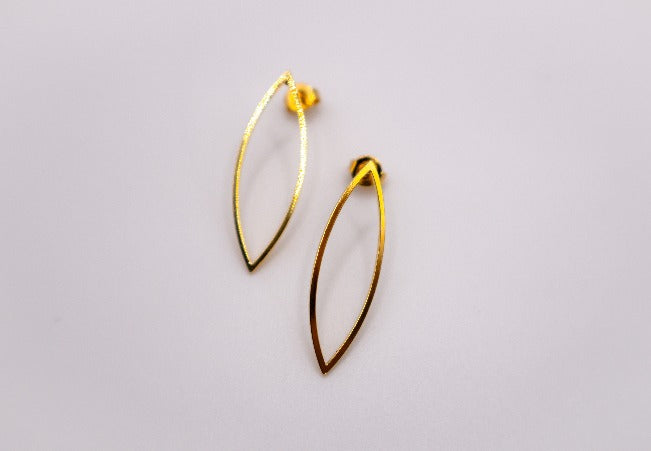 Golden Leaf Elegance Earrings