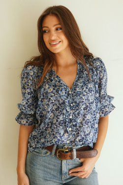 Chloe Shirt in Daisy Blues