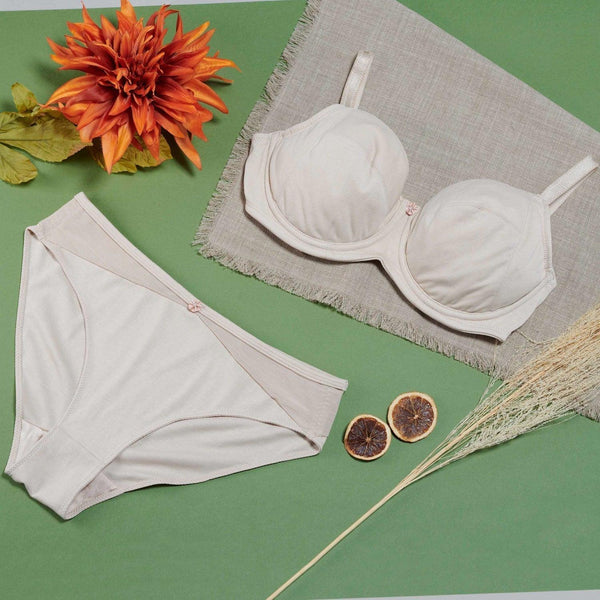 Ivory-Underwired Silk & Organic Cotton Full Cup Bra With Removable Paddings