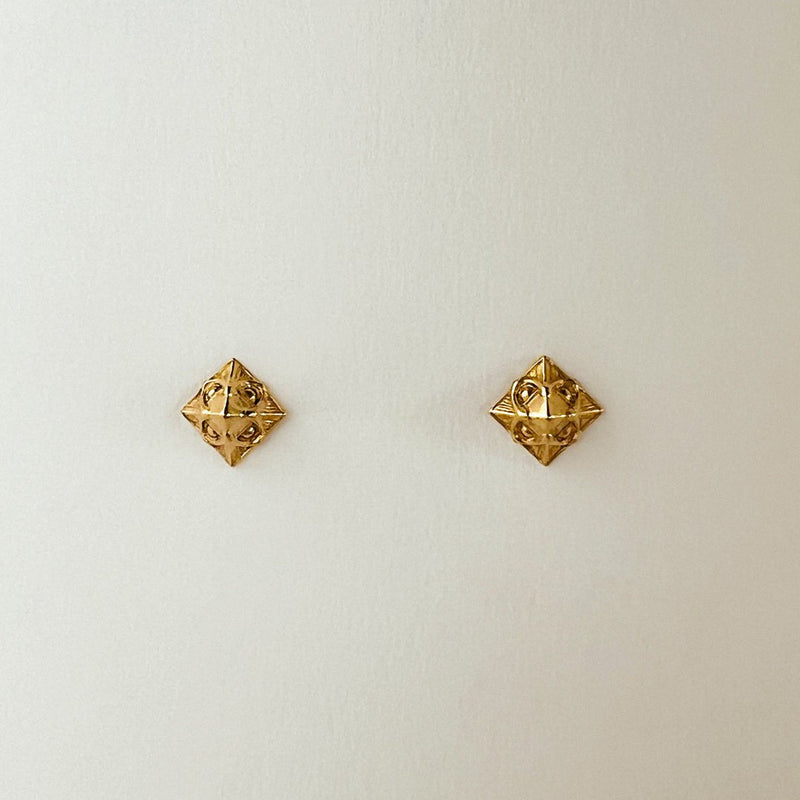 Pyramid Studs Gold